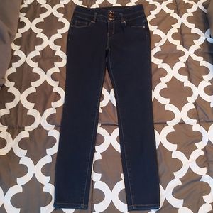 2/$25 BLUENOTES DARKWASH HIGHRISE JEGGING LIKE NEW